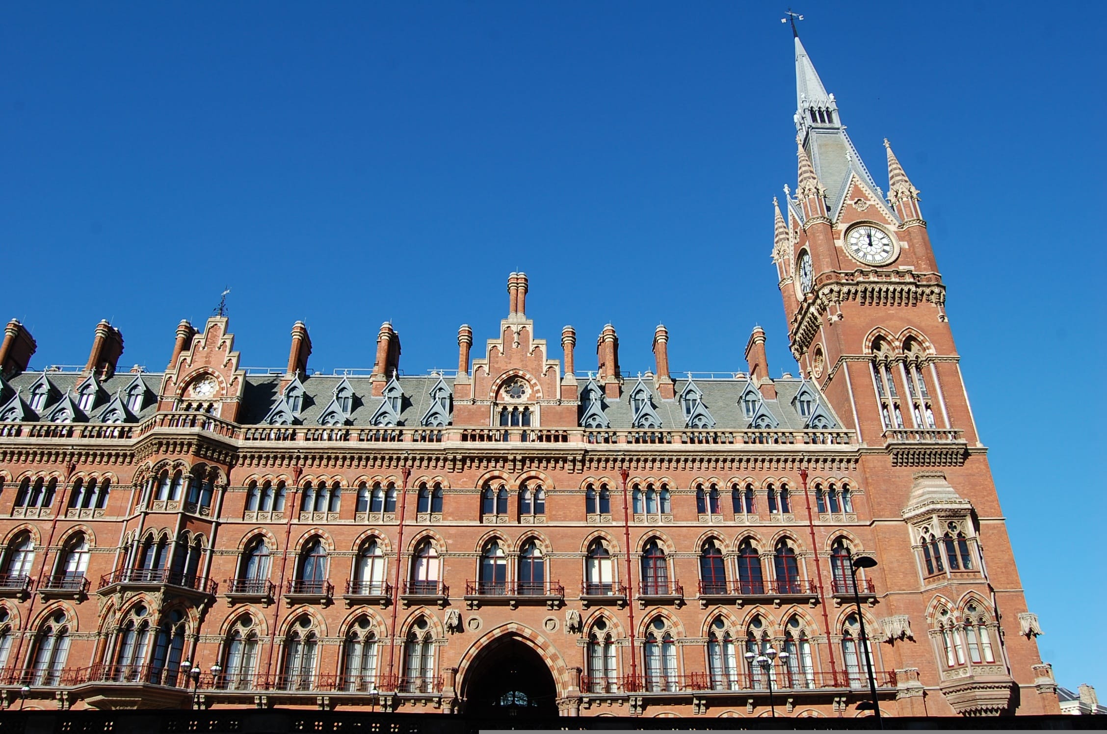 Hotels Near King’s Cross St Pancras hero image