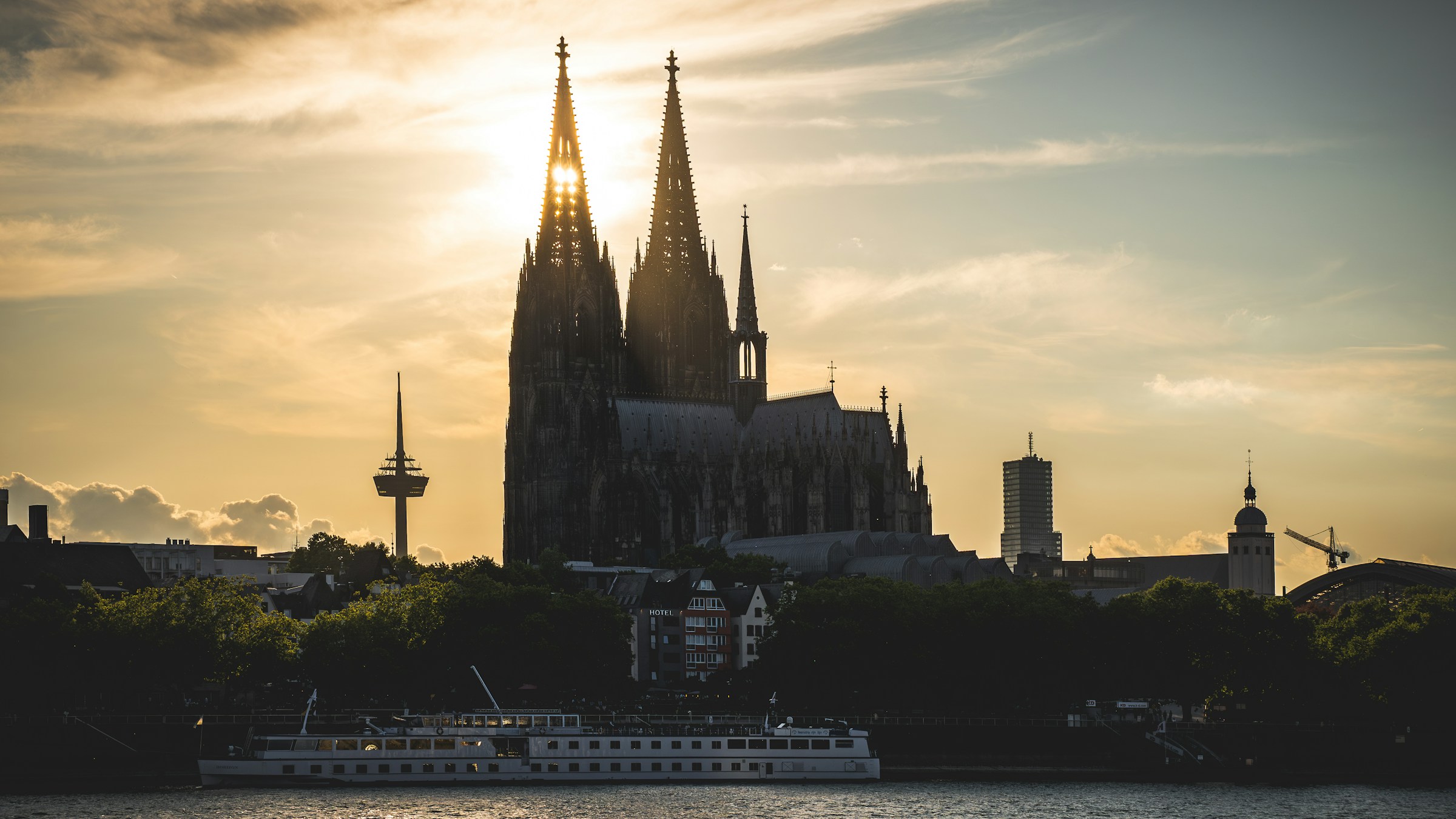 Cologne hotel area