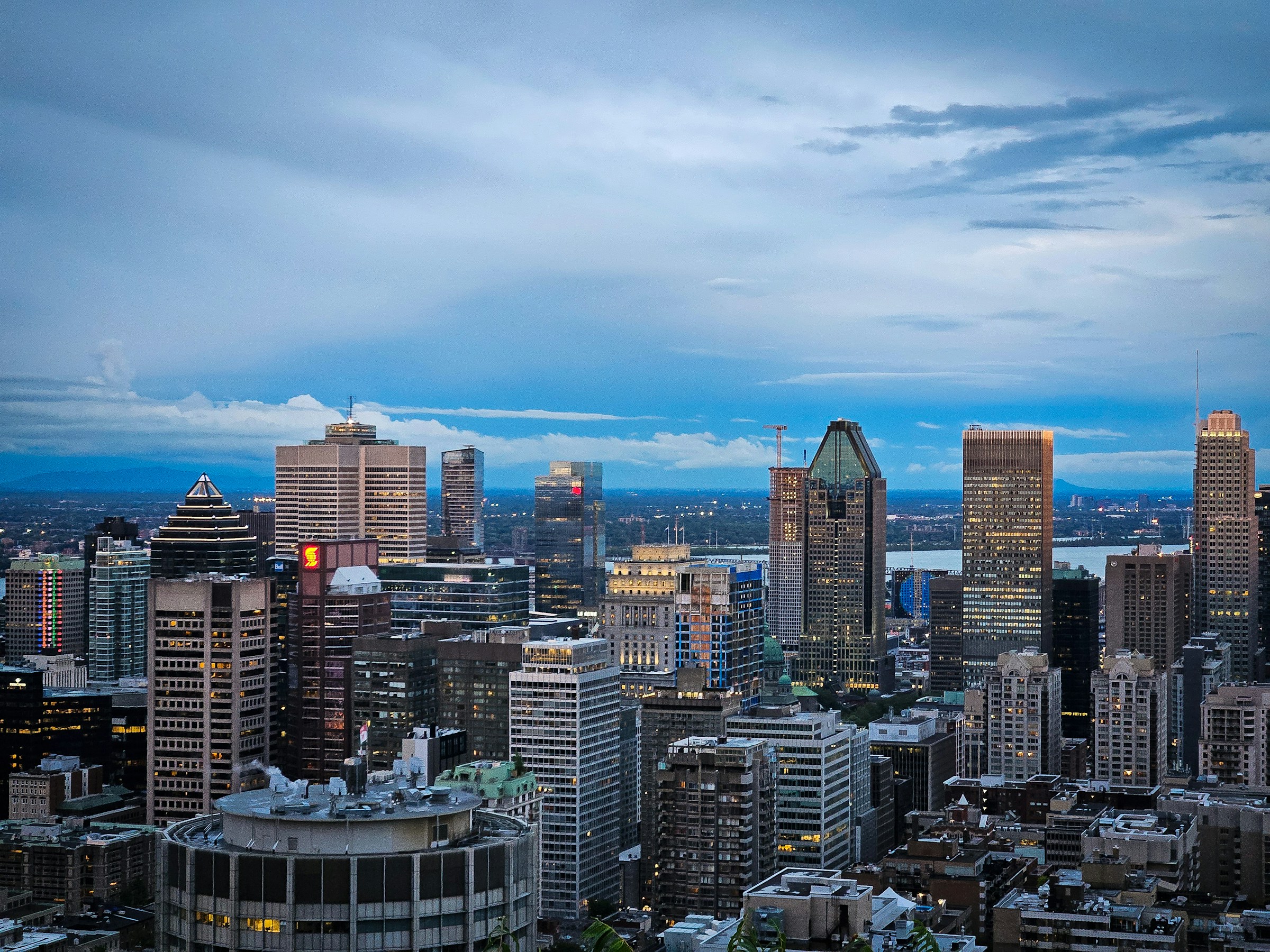 Montreal Qc hotel area